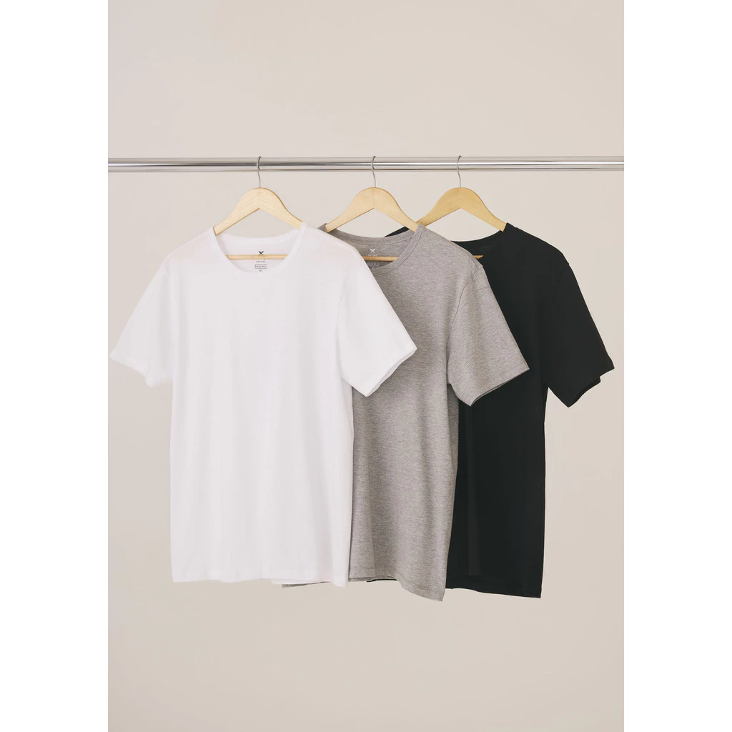 Kit com 3 Camisetas Masculinas Básicas Slim Fit para Uso Diário e Casual